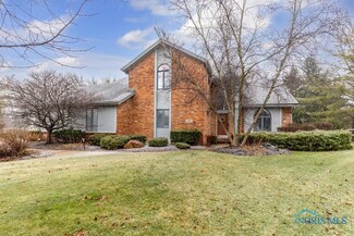 7702 Old Smokey Ct, Sylvania, OH 43560