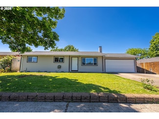 4738 Royal Oak Ct NE, Salem, OR 97301