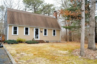 5 Pin Oak Dr, East Sandwich, MA 02537