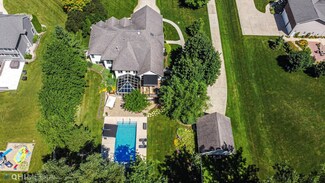 264 Stone Ridge Ct, Chesterton, IN 46304