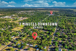 2006B Wilson St, Bastrop, TX 78602