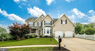 15 Boraten Cir, Royersford, PA 19468