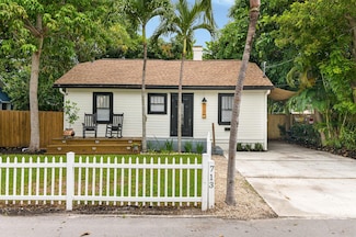 713 NE 17th Rd, Fort Lauderdale, FL 33304