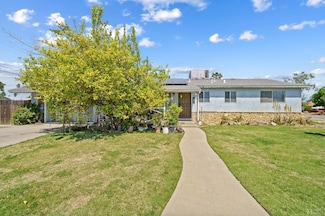 20 W Spruce Ave, Lemoore, CA 93245