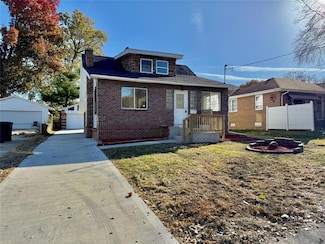 1441 56th St, Des Moines, IA 50311