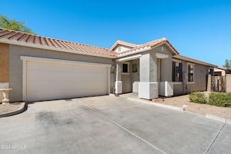 860 S Colonial Dr, Gilbert, AZ 85296