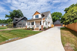 820 Walnut St, Belmont, NC 28012