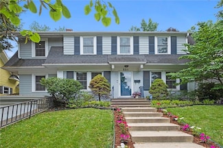 221 W 67 St, Kansas City, MO 64113