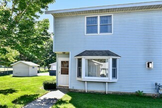 1352 Mcnally Dr Unit F, Winona, MN 55987