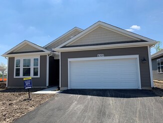 6307 Maple Glen Dr, Wonder Lake, IL 60097