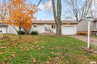 55 Buckingham Rd Unit 1, Chatham, IL 62629