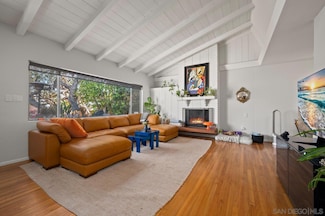 1340 Loring St, San Diego, CA 92109