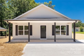 812 Generation Ln, Clover, SC 29710