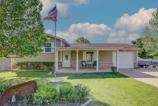 1230 Park Dr, Saint Clair, MO 63077