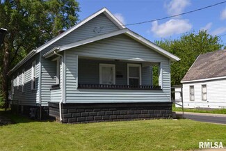 1801 W Howett St, Peoria, IL 61605