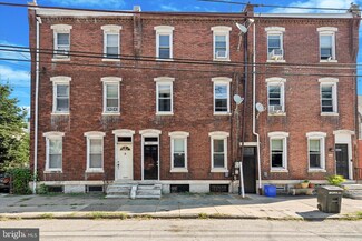 3827 Terrace St, Philadelphia, PA 19128