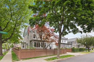 551 Minnieford Ave, Bronx, NY 10464
