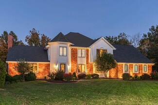 987 Whitmoor Dr, Weldon Spring, MO 63304