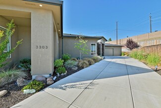 3303 Sky Way, Medford, OR 97504