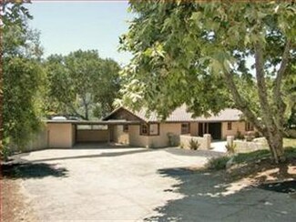 60 Laurel Dr, Carmel Valley, CA 93924