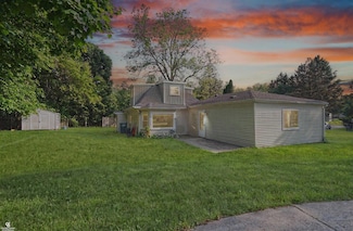 432 Eagle Pass St, Lapeer, MI 48446