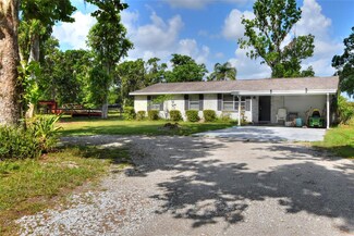 12631 Hobson Simmons Rd, Lithia, FL 33547