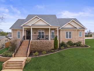 709 5th Ave, Fayetteville, TN 37334