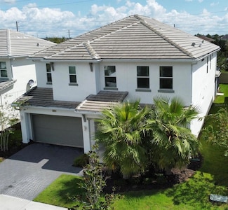 2621 Calistoga Ave, Kissimmee, FL 34743