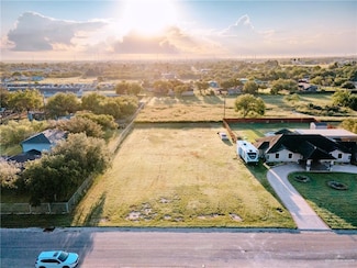 212 Magnolia Village Dr, San Carlos, TX 78542
