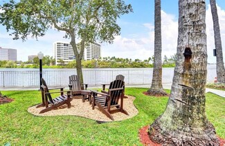 5085 NW 7th St Unit 415, Miami, FL 33126