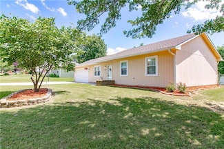 282 NW 75th Rd, Centerview, MO 64019