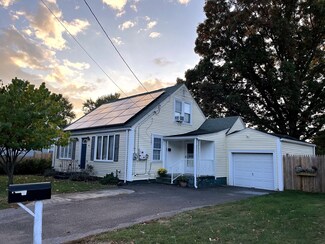 10 Florida Ave, Bellingham, MA 02019