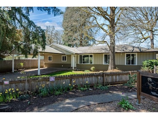 5785 Kimball Ct, Lake Oswego, OR 97035