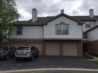 121 Kristin Cir Unit 7, Schaumburg, IL 60195