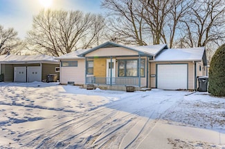 309 Columbus Ave, Newton, KS 67114