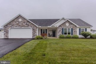 123 Quentin Cir Unit 9, Shippensburg, PA 17257
