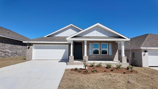 2460 Belmont Dr, Crestview, FL 32536