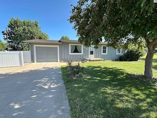 1808 E 33rd Ave, Hutchinson, KS 67502