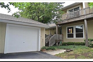 12824 W 109th St, Overland Park, KS 66210