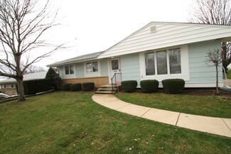 4311 Yale Dr, Rockford, IL 61109