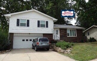 1605 Browning Ave, Manhattan, KS 66502