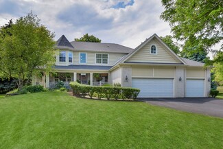 1066 Amber Ct, West Chicago, IL 60185
