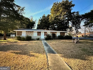 5859 8th Ave, Eastman, GA 31023