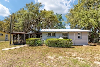 150 Clearwater Lake Rd, Hawthorne, FL 32640