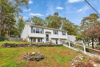 52 Jonathan Ln, Manchester, NH 03104