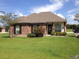 4664 Avery Gracy Dr, Addis, LA 70710
