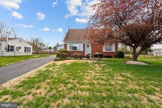 9305 Byron St, Manassas, VA 20111