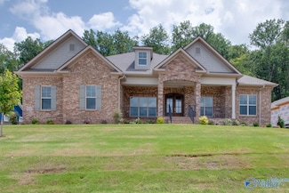8068 Goose Ridge Dr, Owens Cross Roads, AL 35763