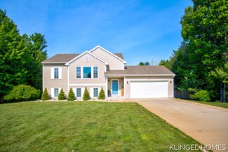 5923 Larson Ln, Muskegon, MI 49444