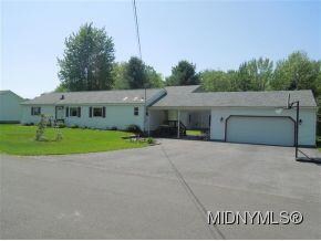 904 Marina Dr, Sylvan Beach, NY 13157
